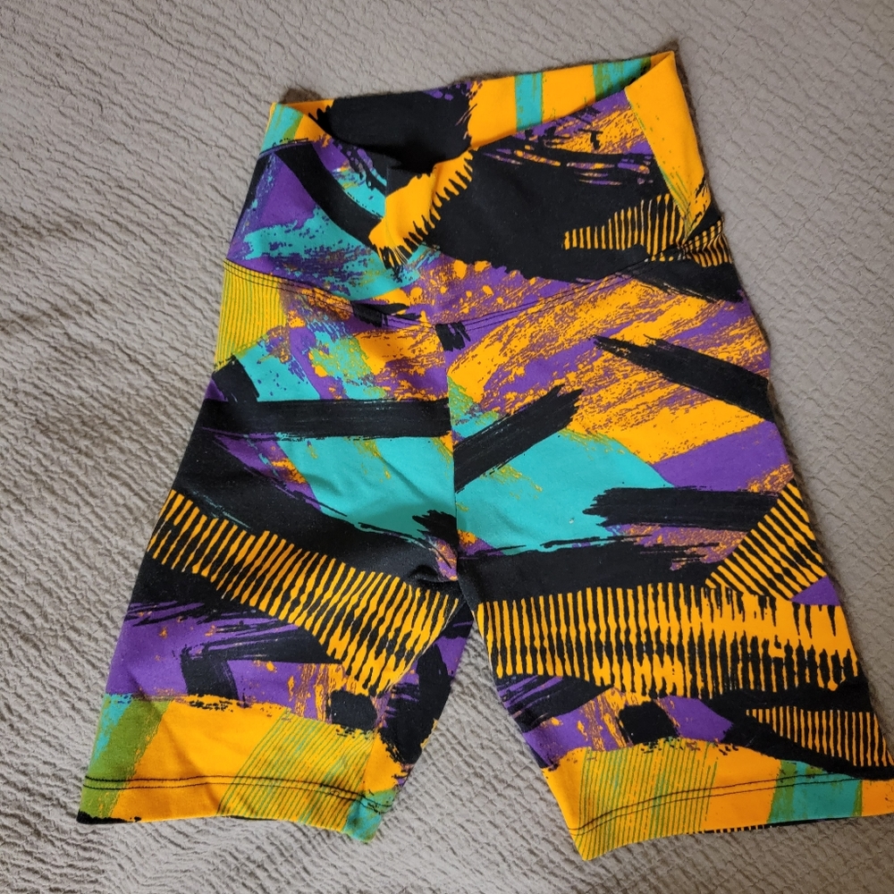 Liquido biker shorts